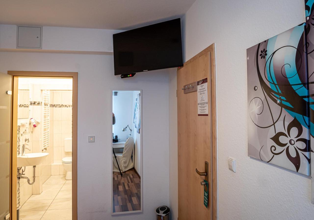 Hotel Bouzid - Laatzen Екстериор снимка