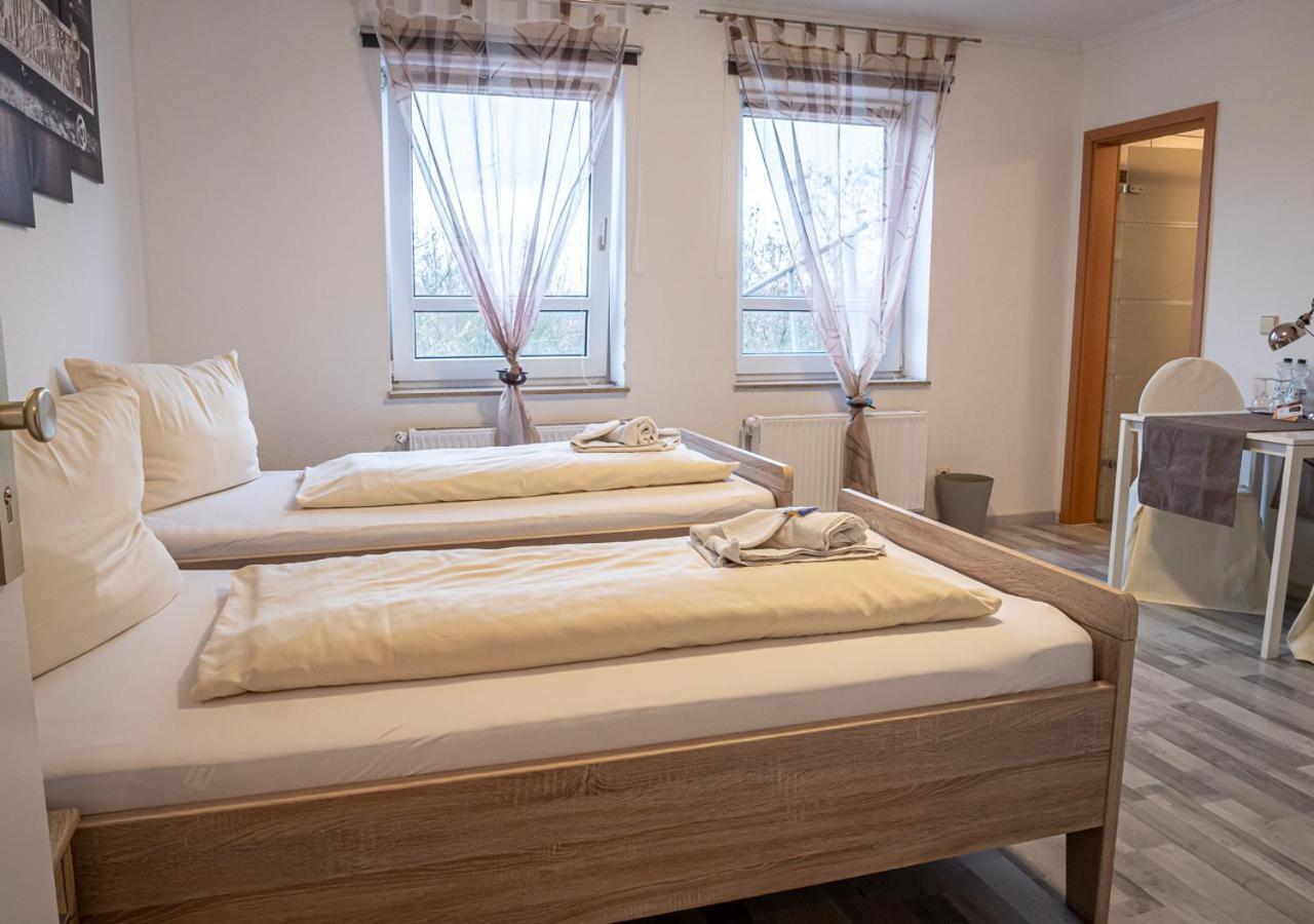 Hotel Bouzid - Laatzen Екстериор снимка