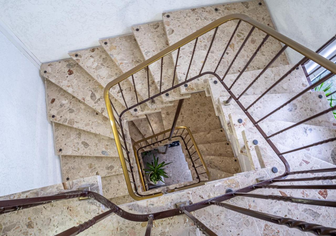 Hotel Bouzid - Laatzen Екстериор снимка
