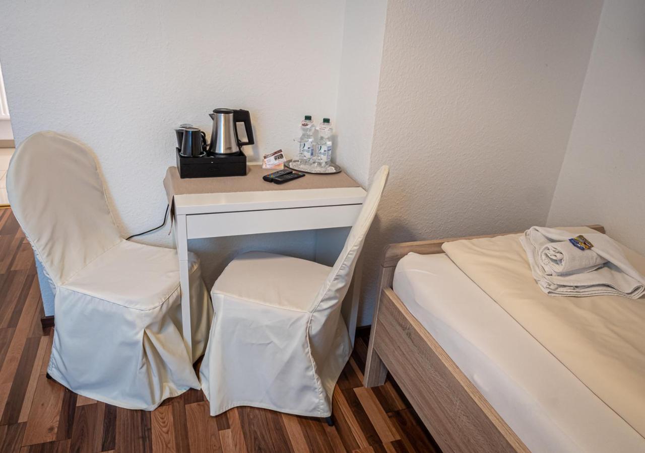Hotel Bouzid - Laatzen Екстериор снимка